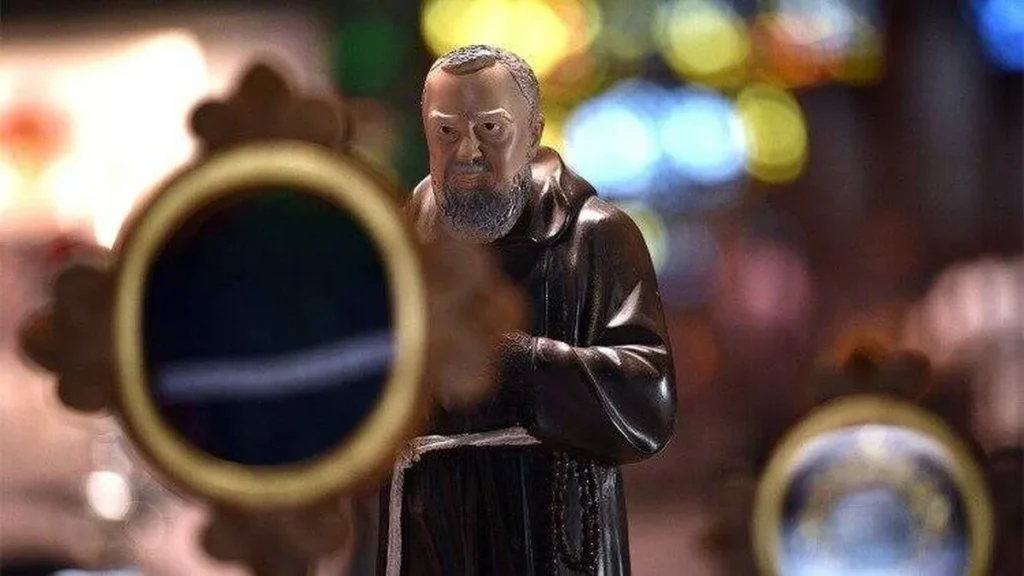 Imagem reliquias Sao Padre Pio do artigo Arquidiocese do Rio de Janeiro recebe relíquias de São Padre Pio
