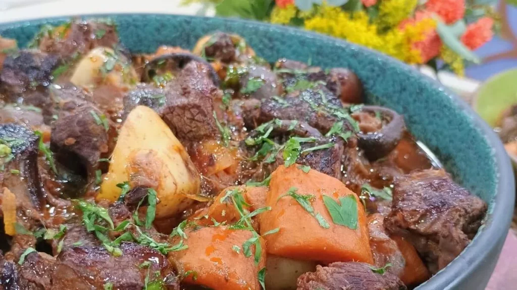 Imagem carne com batatas e cogumelos santa receita do artigo Carne com Batatas e Cogumelos – Santa Receita