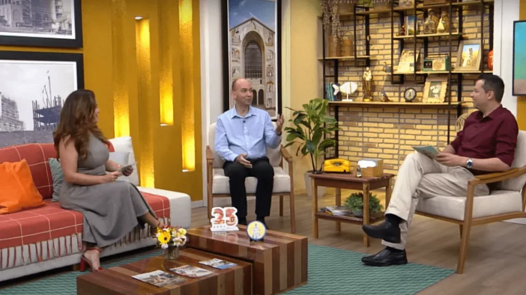 Imagem familia dos devotos 06 05 24 do artigo Encontro marcado na TV Aparecida dia 11 de maio: entrega especial da fachada sul