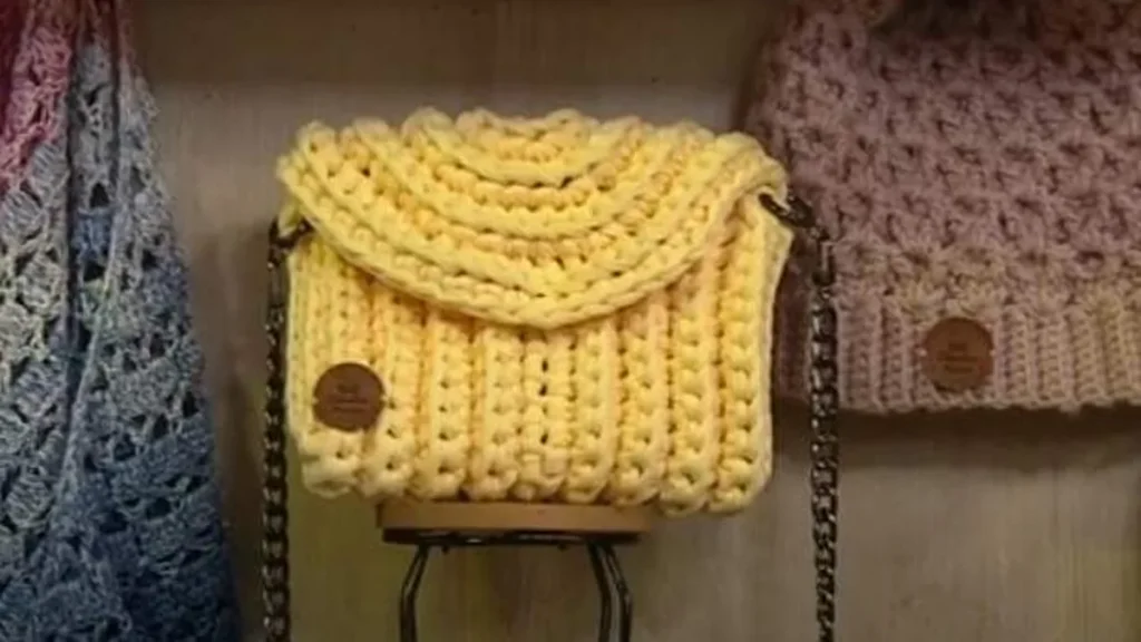 Imagem bolsa em croche faca voce mesmo do artigo Bolsa de crochê em fio de malha - Faça Você Mesmo