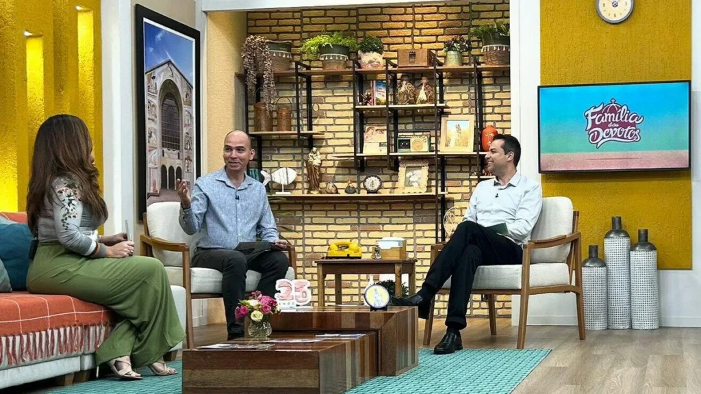 Imagem Pe. Fabio no programa Familia dos Devotos do artigo Encerrando o mês de Maio com desafios e gratidão
