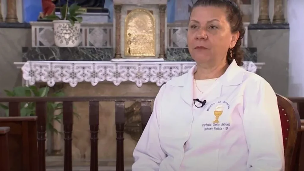 Imagem bencao da noite 30 05 24 3 do artigo Conheça a história de Tereza, ministra da Eucaristia