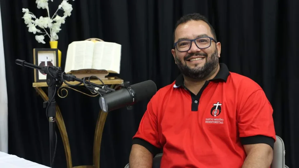 Imagem Vozes da Missao Padre Gilson do artigo Projeto do amor de Deus Pai é tema de novo episódio do “Vozes da Missão”