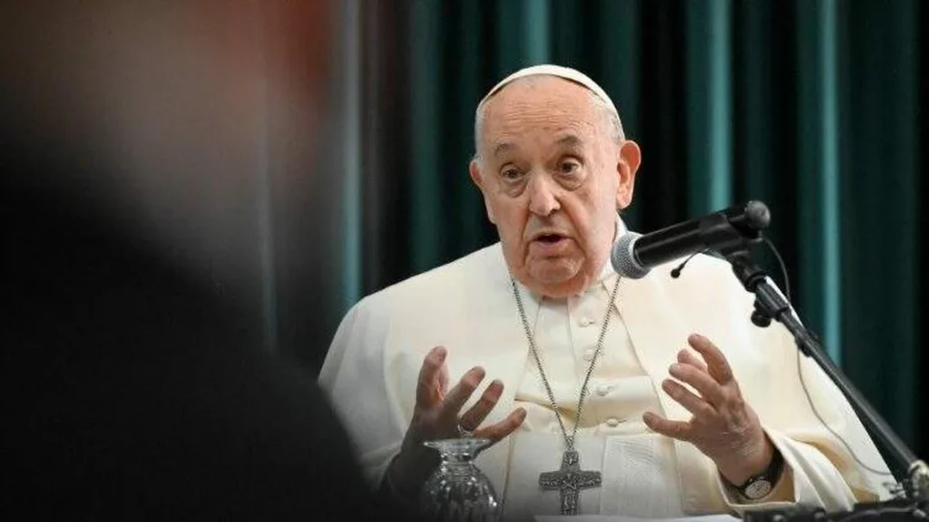 Imagem Papa Francisco do artigo Papa Francisco provoca reflexões em meio a uma crise internacional