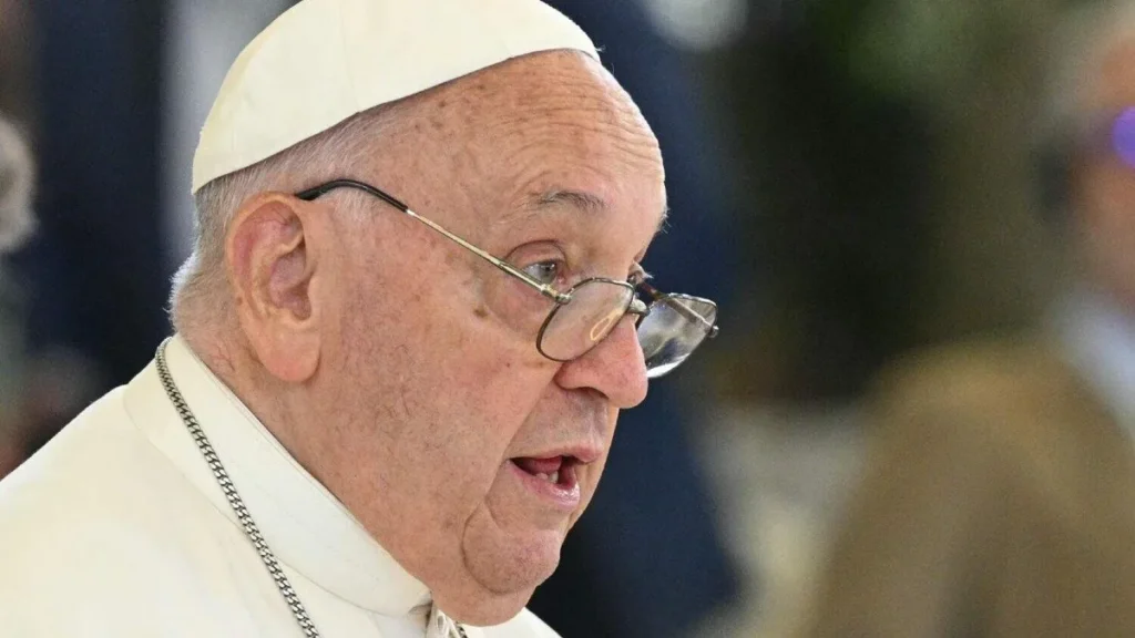 Imagem papa discursa no G7 do artigo No G7, Papa encontra presidente do Brasil e aborda paz e desigualdades