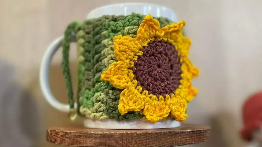Imagem capa de caneca de girassol em croche faca voce mesmo do artigo Capa de caneca de girassol em crochê - Faça Você Mesmo