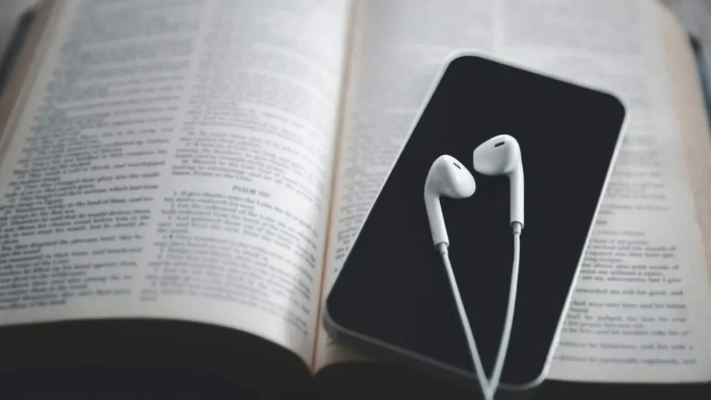 Imagem Evangelizar Celular e Biblia do artigo Encontro de Missionários Digitais será realizado em Aparecida