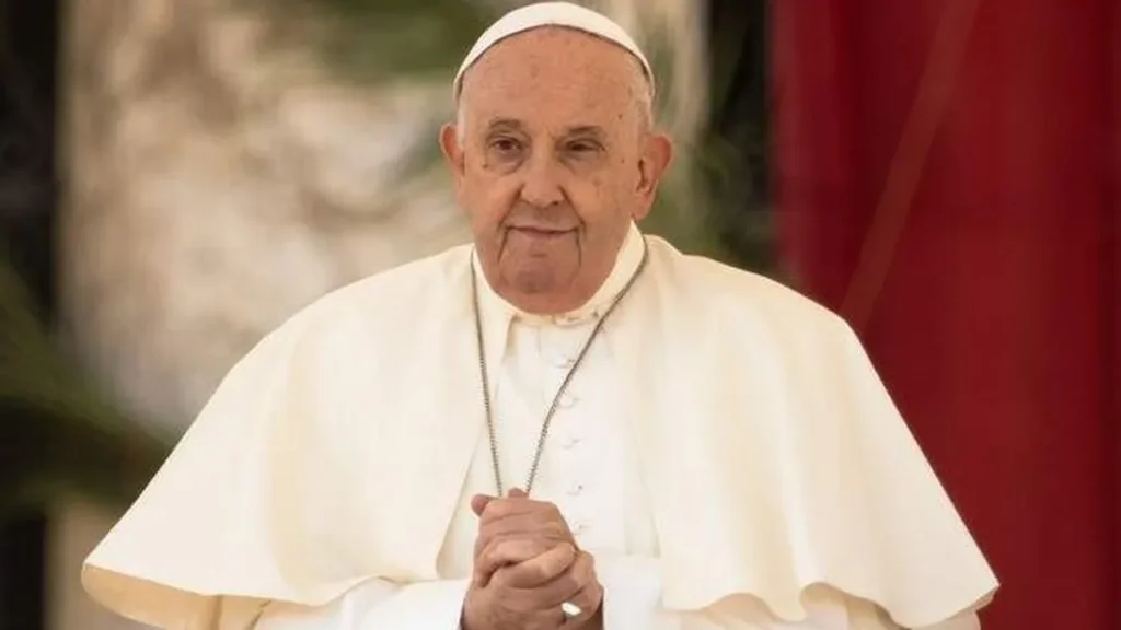 Imagem Papa Francisco com expressao preocupada do artigo Papa pede trégua olímpica durante Jogos de Paris