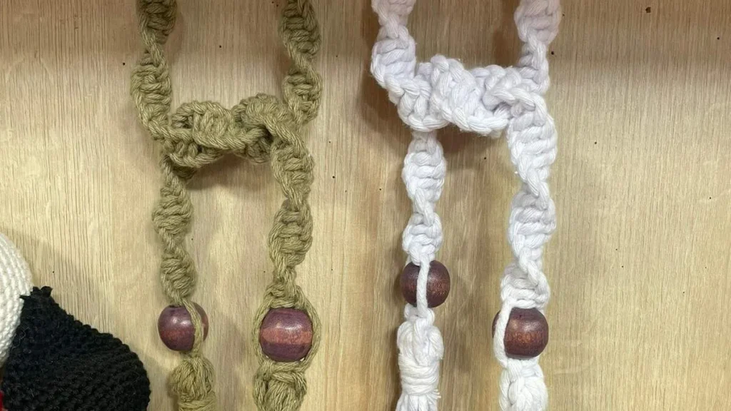 Imagem prendedor de cortina em macrame faca voce mesmo do artigo Prendedor de cortina em macramê - Faça Você Mesmo