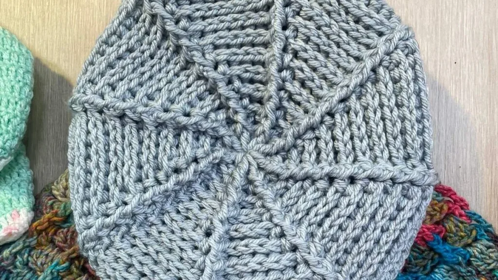 Imagem boina relevo em croche faca voce mesmo do artigo Boina relevo em crochê - Faça Você Mesmo