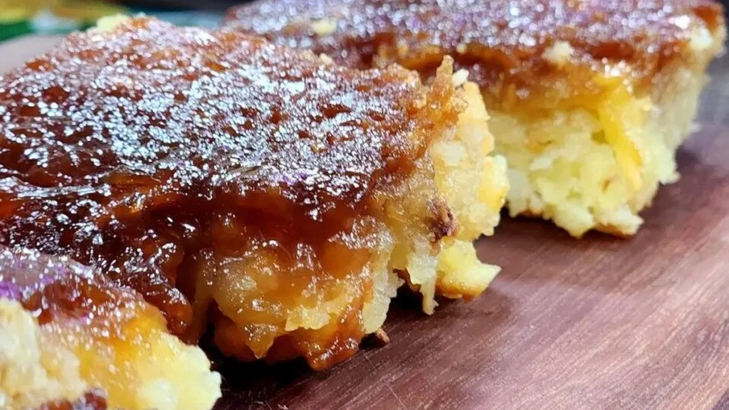 Imagem bolo de macaxeira santa receita do artigo Bolo de Macaxeira Caramelizado - Santa Receita