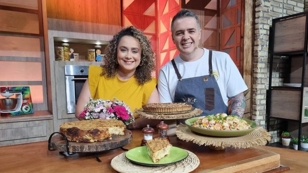 Imagem Bianca laua e chef leo roncon sabor de vida do artigo Chef Leo ensina o preparo da torta Pecan Pie no “Sabor de Vida”