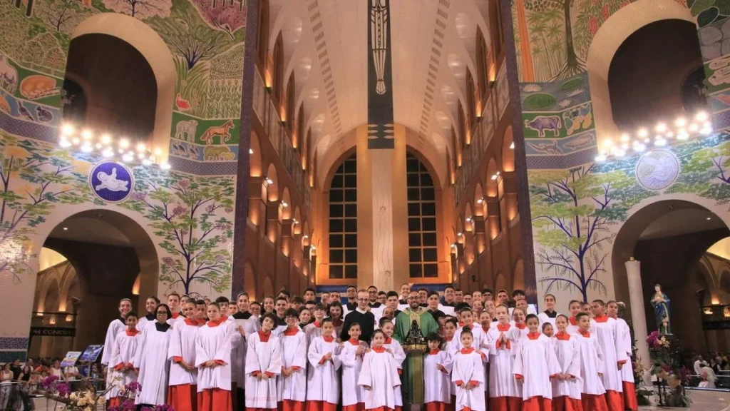 Imagem Missa Coroinhas e Cerimoniarios 2023 do artigo Coroinhas e acólitos: a Igreja precisa de vocês!