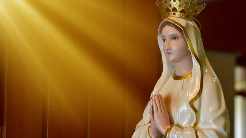 Imagem Nossa Senhora Rainha do artigo A Realeza de Maria e a nossa vocação à santidade