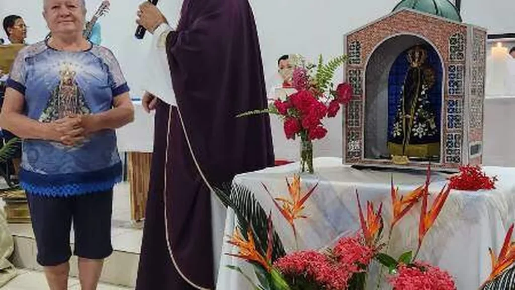 Representante Clarice Sanches Feliszyn levou a Capelinha Missionária a Porto Velho (RO)
