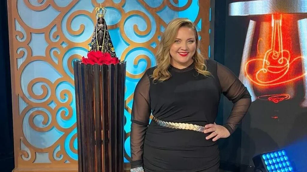Imagem Mariangela Zan Divulgacao do artigo Mariangela Zan recebe o Vozes do Sertão no "Aparecida Sertaneja"