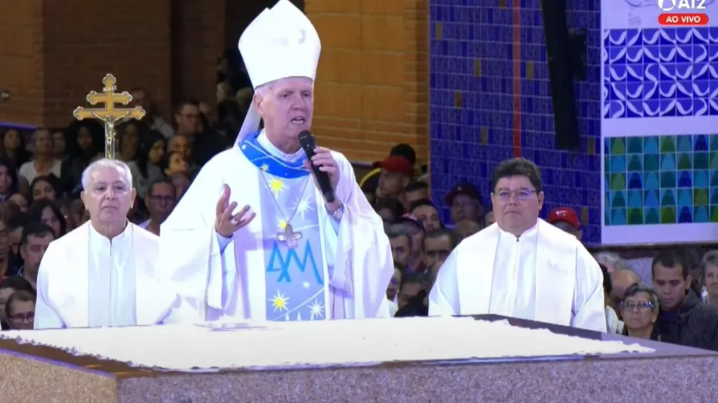 Imagem Missa do artigo Missa solene no Santuário Nacional celebra Assunção de Maria e Mês Vocacional