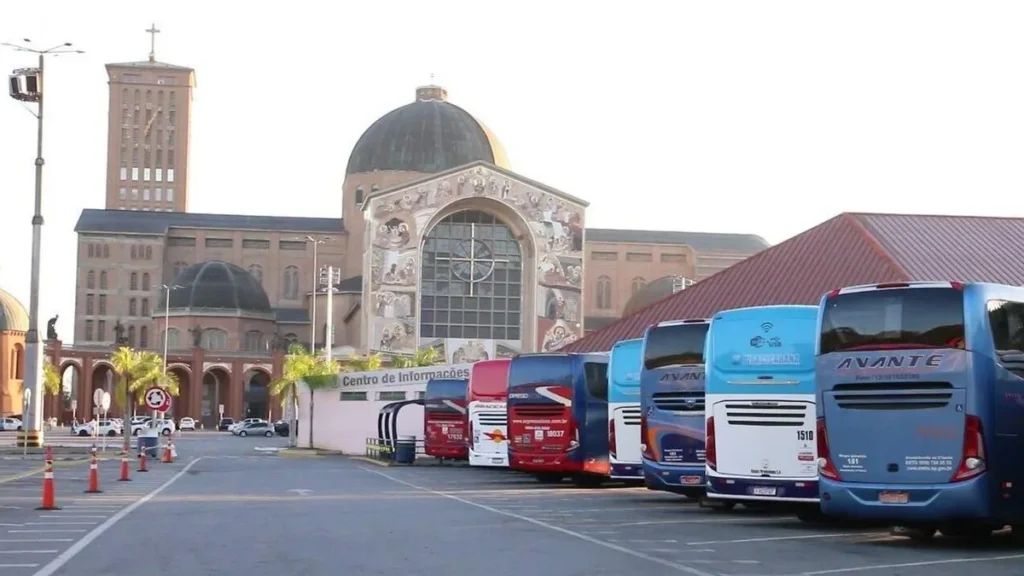 Imagem Onibus de Santos SP do artigo Romaria de Santos (SP) vem com 60 ônibus até a Casa da Mãe