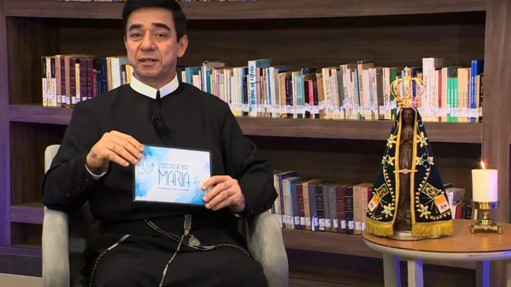 Imagem escola de maria do artigo Maria no Evangelho de Lucas: Anunciação do Anjo Gabriel a Maria