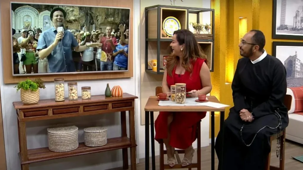 Imagem familia dos devotos 2 do artigo Irmão Alan conversa com devotos, direto do Santuário do Bom Jesus da Lapa