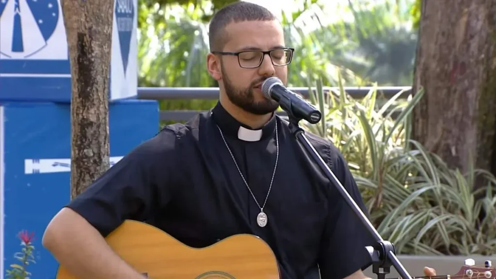 Imagem sabado no santuario 4 do artigo Músicas católicas para ter um momento de conexão com Deus