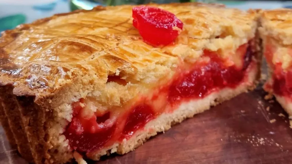 Imagem torta de cereja santa receita do artigo Torta de Cereja - Santa Receita