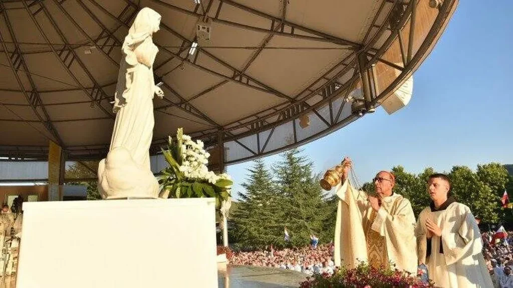 Imagem Nossa Senhora de Medjugorje Rainha da Paz do artigo Papa aprova culto a Nossa Senhora de Medjugorje