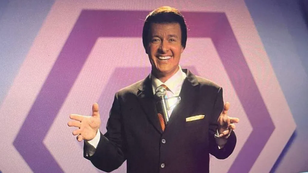 Imagem Rodrigo Faro como Silvio Santos do artigo Cinebiografia de Silvio Santos ganha estreia nos cinemas brasileiros