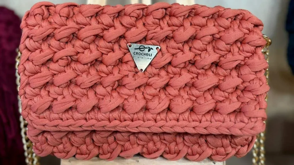Imagem clutch ipanema em croche faca voce mesmo do artigo Clutch Ipanema em crochê - Faça Você Mesmo