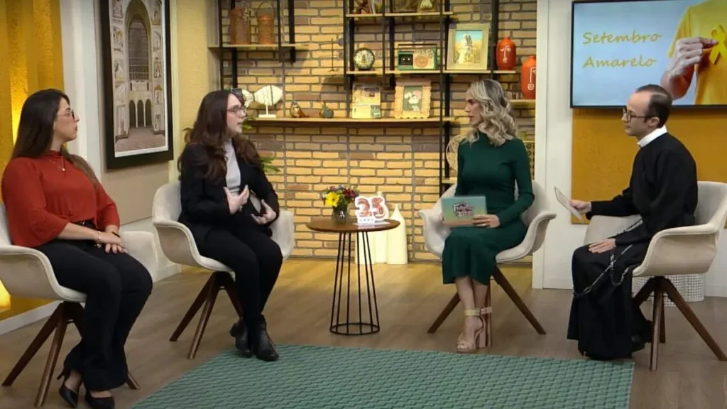 Imagem familia dos devotos 1 do artigo Setembro amarelo e saúde mental: Se precisar, PEÇA AJUDA!