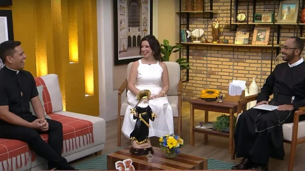 Imagem familia dos devotos 1 do artigo Padroeira das causas impossíveis: O Santuário de Santa Rita de Cássia