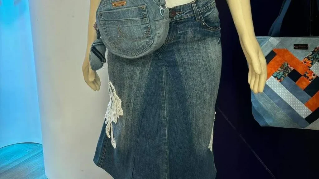 Imagem saia midi jeans faca voce mesmo do artigo Transformação de calça jeans em saia midi - Faça Você Mesmo