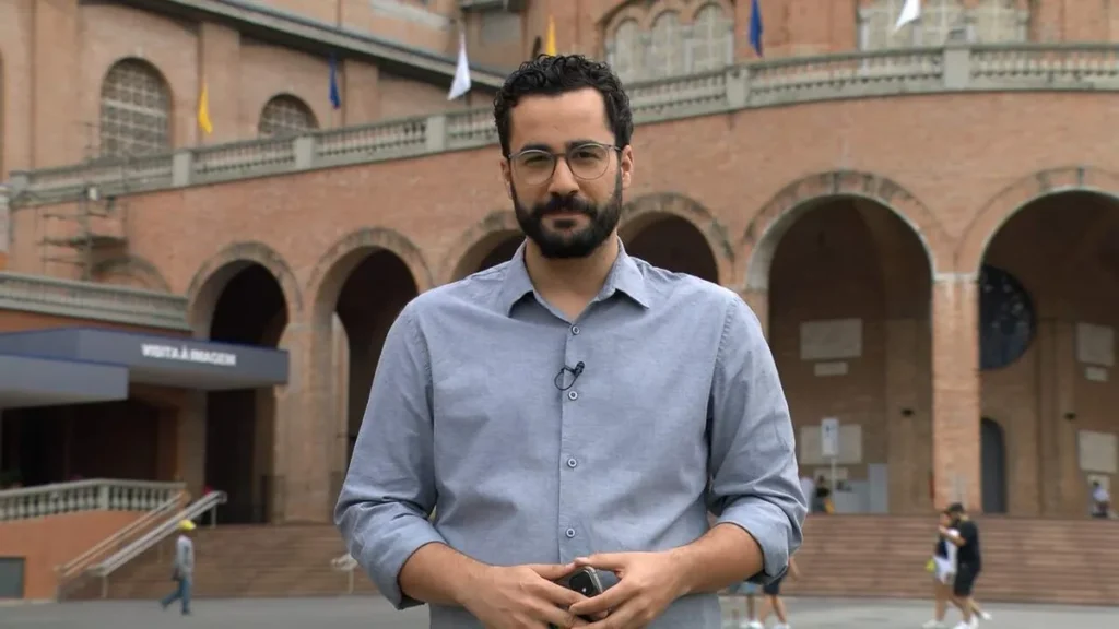 Imagem APD Padroeira Reproducao TV Aparecida 1 do artigo "Aparecida Debate" apresenta as histórias de devotos na Festa da Padroeira