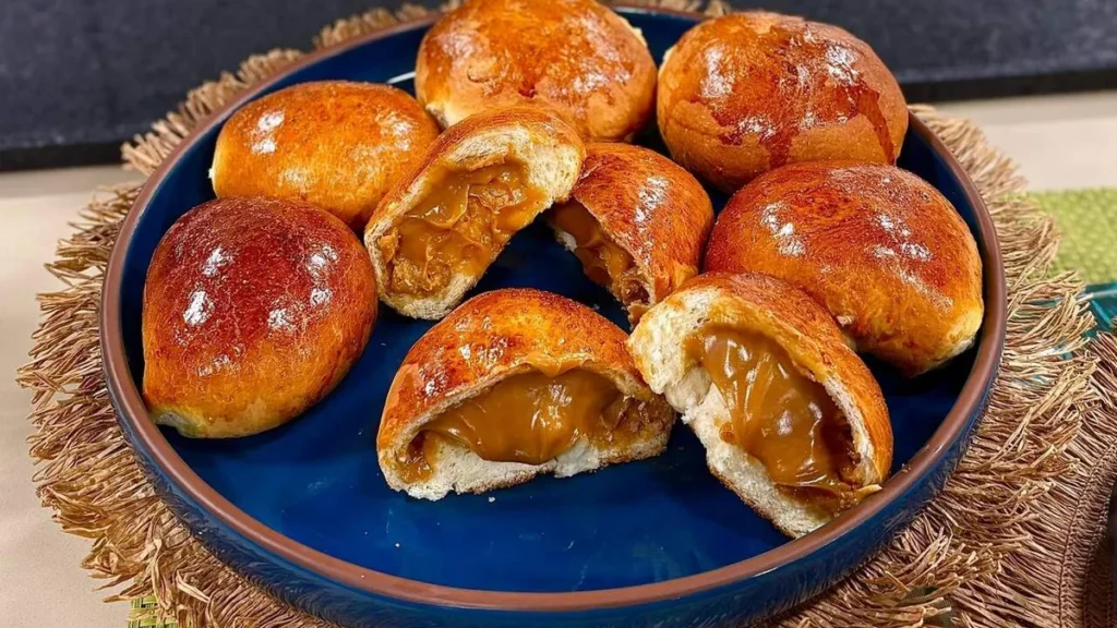 Imagem pao de doce de leite com nozes santa receita do artigo Pão Doce de Leite com Nozes - Santa Receita