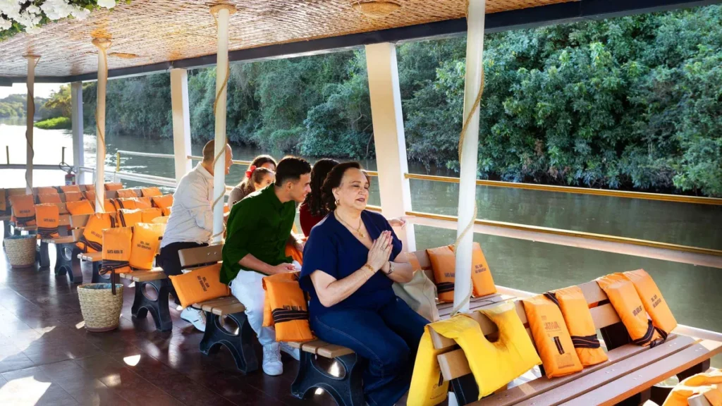 Imagem Parque Tres Pescadores do artigo Faça o passeio de balsa e conheça o local exato do encontro da Imagem!