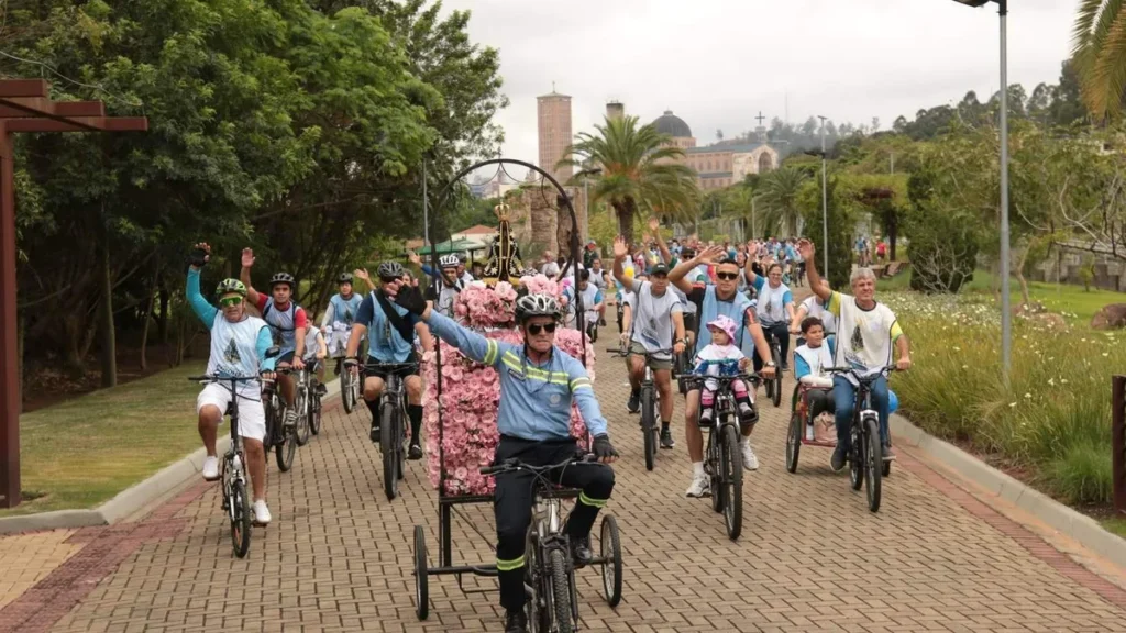 Imagem Passeio Ciclistico 2024 do artigo Fé em duas rodas: Passeio Ciclístico une devotos em louvor à Padroeira