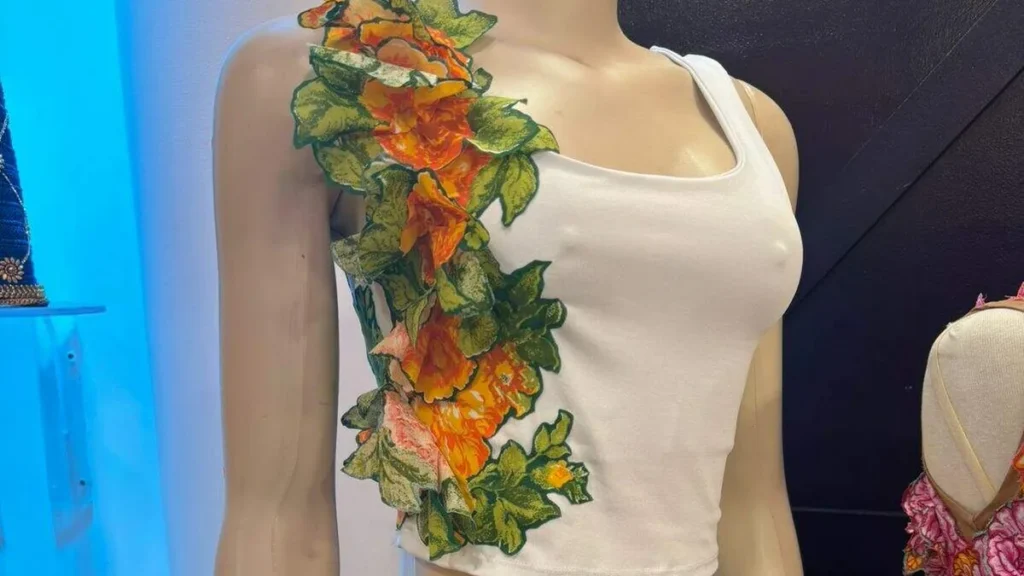 Imagem aplicacao de flores de chita faca voce mesmo do artigo Aplicações de flores de chita 3D - Faça Você Mesmo