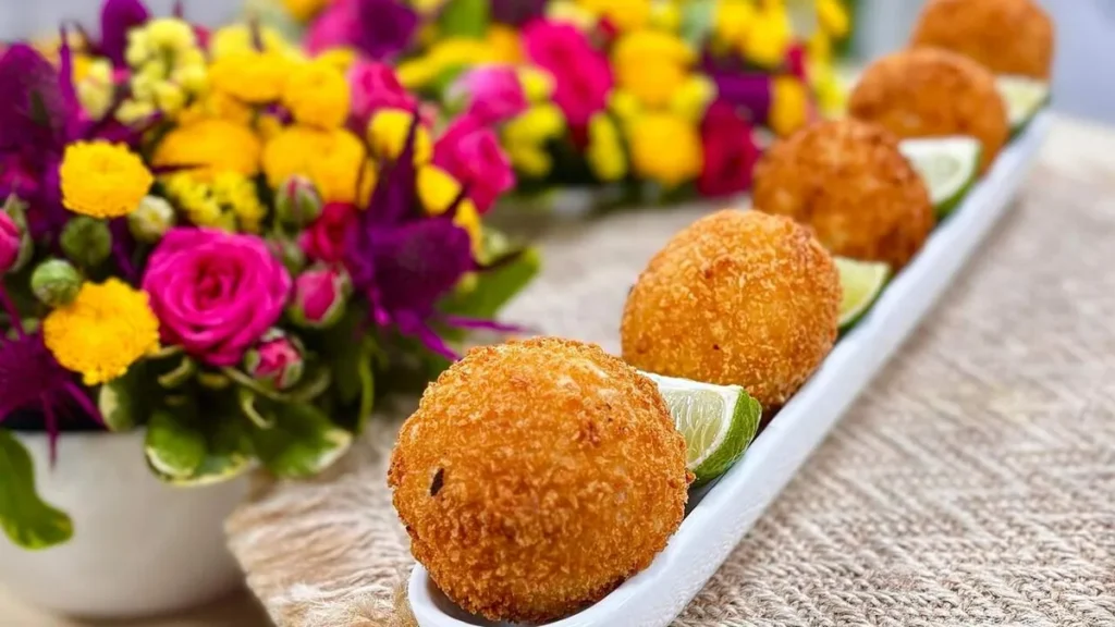 Imagem arancini bolinho de arroz santa receita do artigo Arancini (Bolinho de Arroz) - Santa Receita
