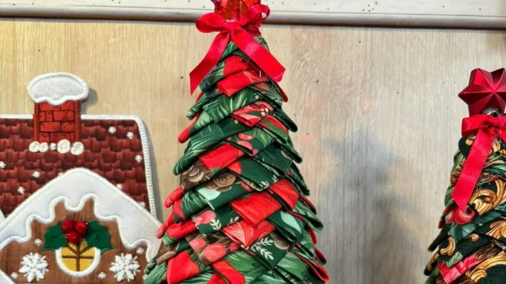 Imagem arvore de natal em patchwork faca voce mesmo do artigo Árvore de Natal em patchwork - Faça Você Mesmo