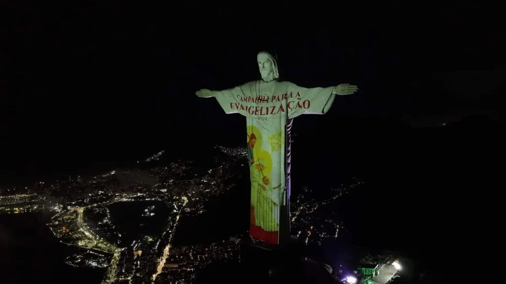 Imagem Cartaz da Campanha de Evangelizacao no Cristo do artigo Campanha para Evangelização é projetada no Cristo Redentor