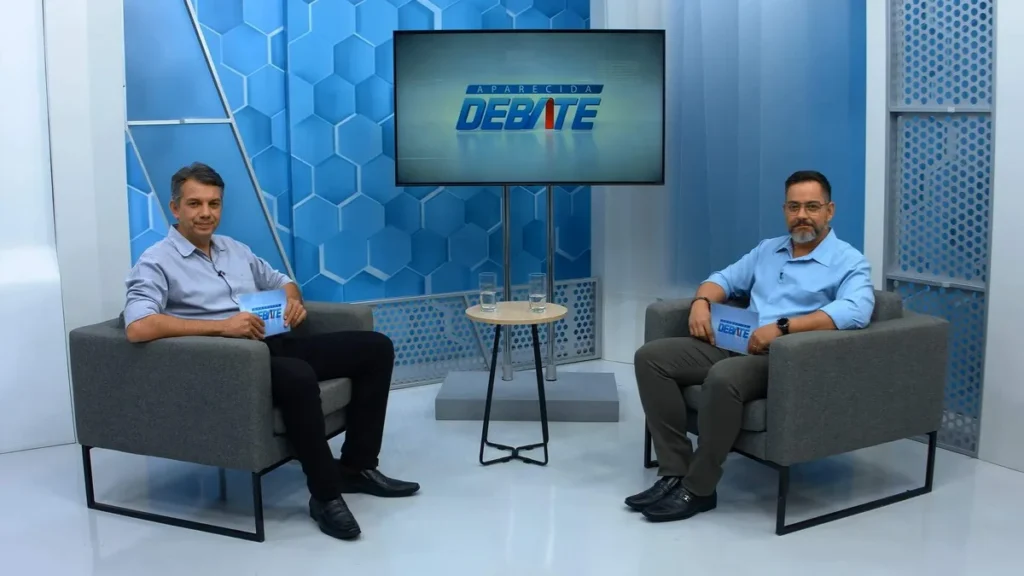 Imagem APD 1012 Reproducao TV Aparecida 1 do artigo "Aparecida Debate" discute os polêmicos cigarros eletrônicos