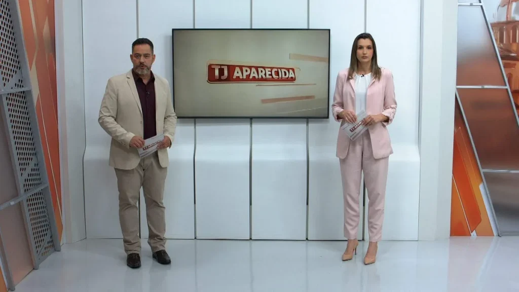 Imagem ARQ 2612 Reproducao TV Aparecida 1 do artigo "Arquivo A" realiza retrospectiva com os principais acontecimentos do ano