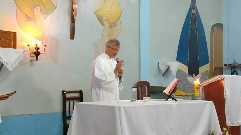 Imagem Padre Joao Oliveira do artigo Papa nomeia um novo bispo para a Diocese de Corumbá (MS)