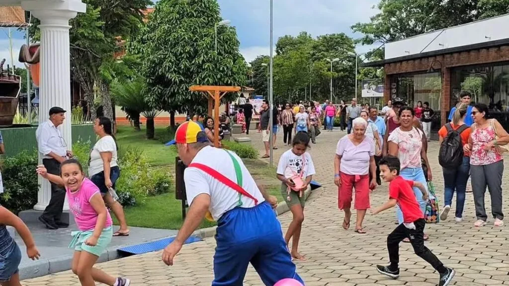 Imagem Destaque Cidade do Romeiro do artigo Cidade do Romeiro traz diversão para toda a família nas férias