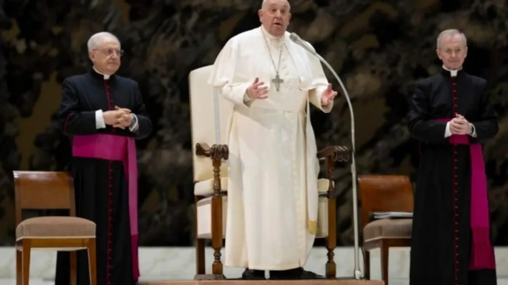 Imagem papa francisco angelus 2025 do artigo Papa: como Maria, buscar respostas com o coração aberto