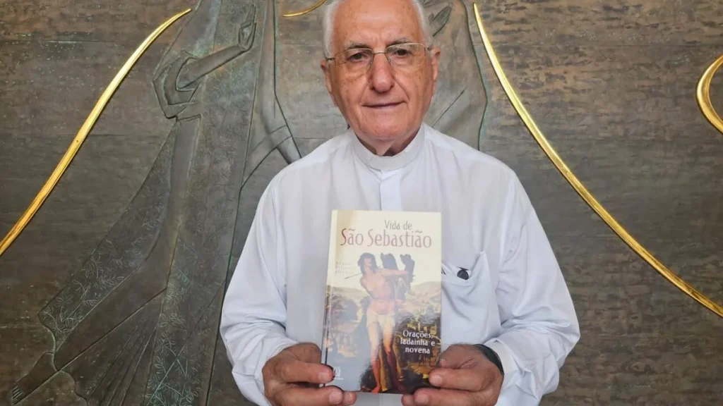 Imagem Padre Alberto Livro Sao Sebastiao do artigo Conheça o testemunho de fé e coragem de São Sebastião