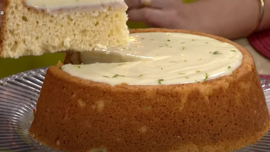 Imagem Bolo de piscina de creme de limao santa receita do artigo Bolo de Piscina de Creme de Limão – Santa Receita