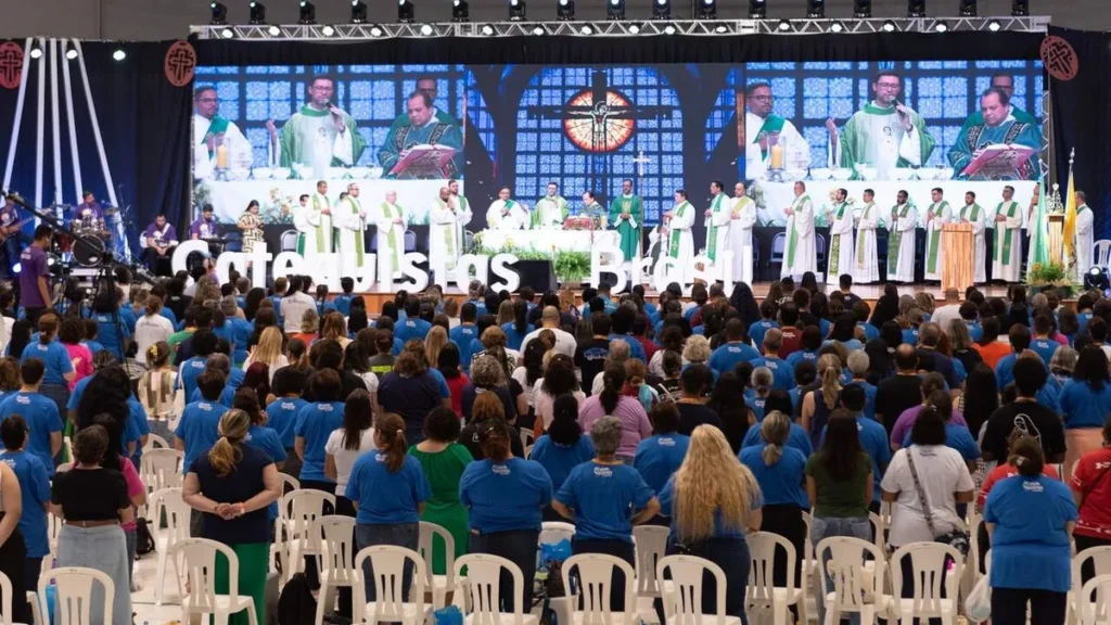 Imagem Catequistas Brasil Centro de Eventos do artigo Catequistas Brasil reúne milhares de pessoas em Aparecida