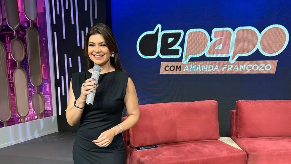 Imagem amanda francozo Easy Resize.com Easy Resize.com do artigo Na TV Aparecida, Amanda Françozo conversa com especialistas sobre direitos e deveres dos cidadãos