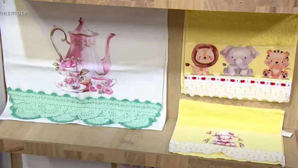 Imagem Camiseta com pintura porcelanizada faca voce mesmo do artigo Camiseta Trabalhada com Transfer Têxtil (Técnica Estilo Porcelanizado) - Faça Você Mesmo